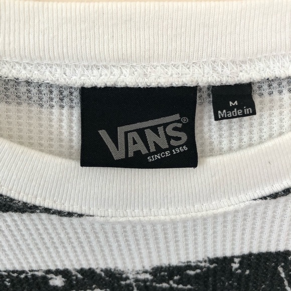 Black and White Striped Thermal - Picture 3 of 4